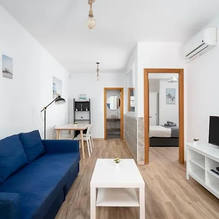 Happy Travel Molina 6 Apartament *